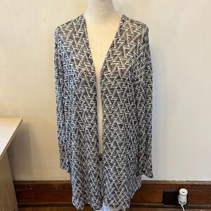 Divided black white patterned lightweight open cardigan Size L EUC